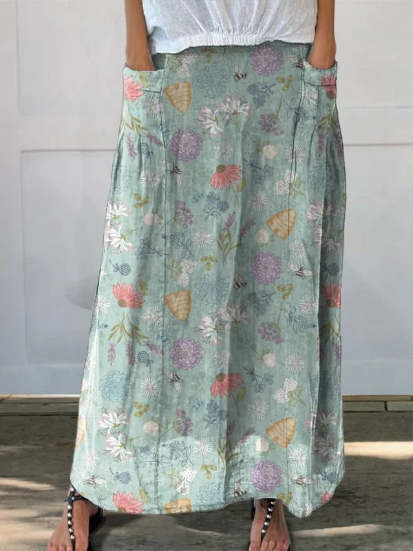 Emilia | Floral Print Skirt with Pocket Design and Bumble Bee Pattern