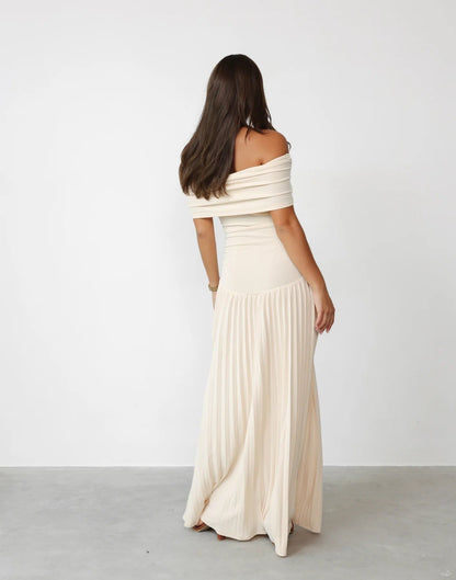 Chic Flowy Flattering Lightweight Fabric Maxi Dress for Effortless Summer Wear