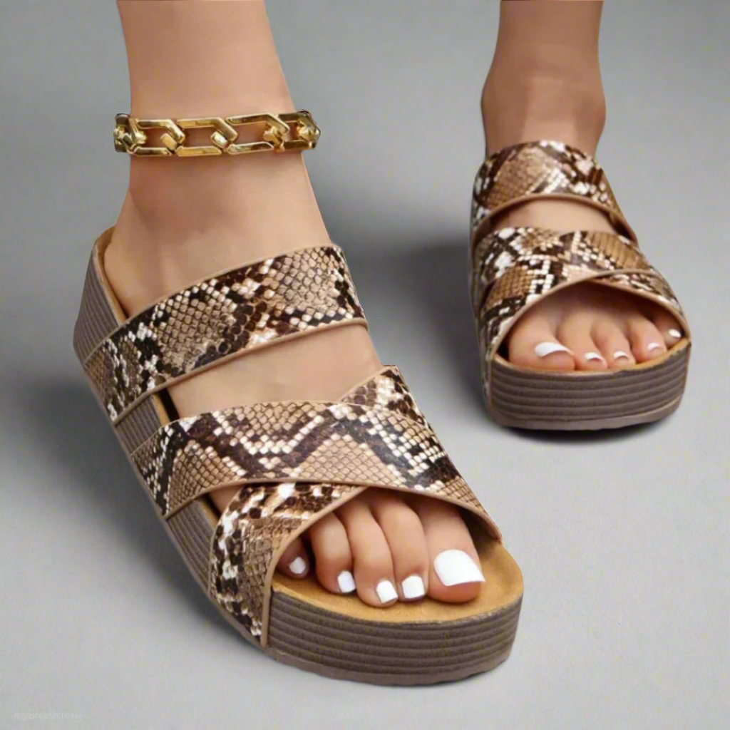 Women's Sandals with Arch Support and Adjustable Straps