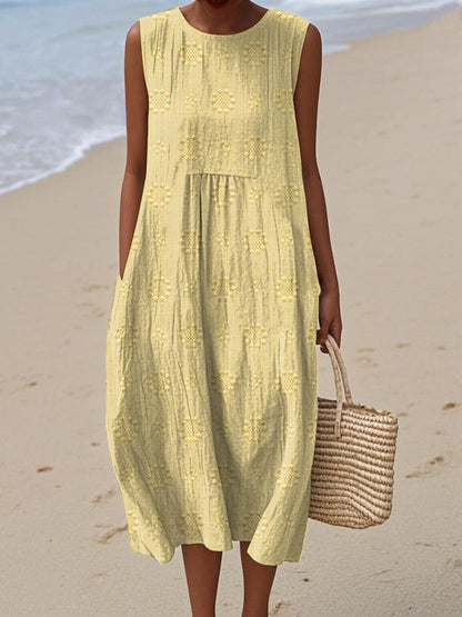 Women's Sleeveless Dress with Flowy Design and Versatile Style
