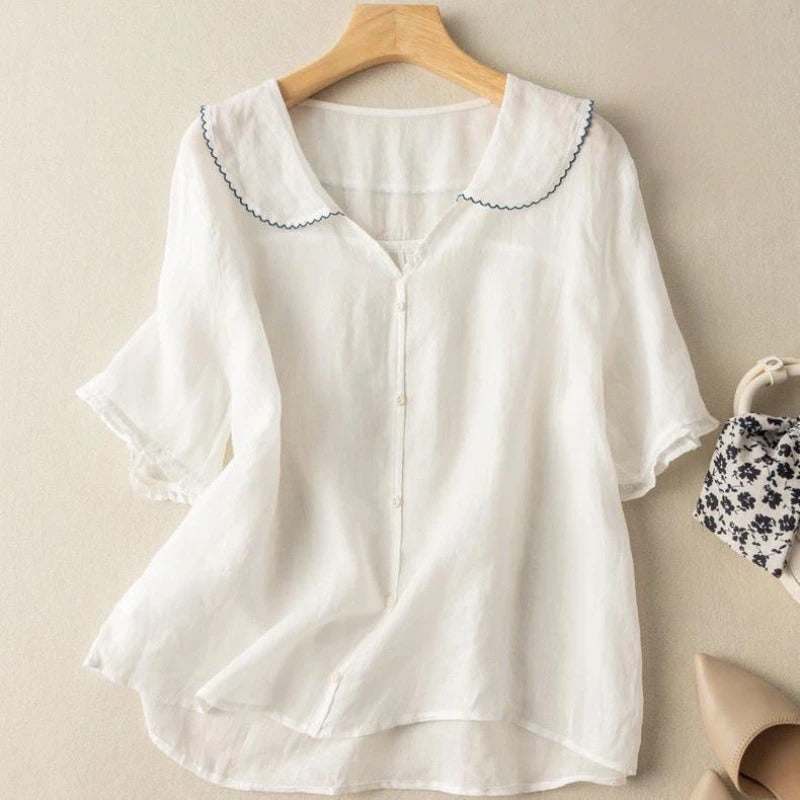 Women's Vintage Blouse with Button Detail and Classic Style
