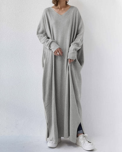 Women's Winter Maxi Dress with Long Sleeves and Flowing Design
