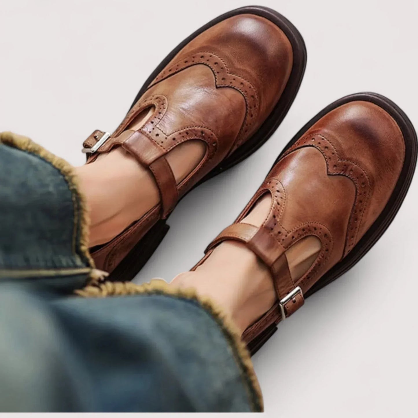 Women's Mary Jane Shoes with Classic Design and Secure Fit