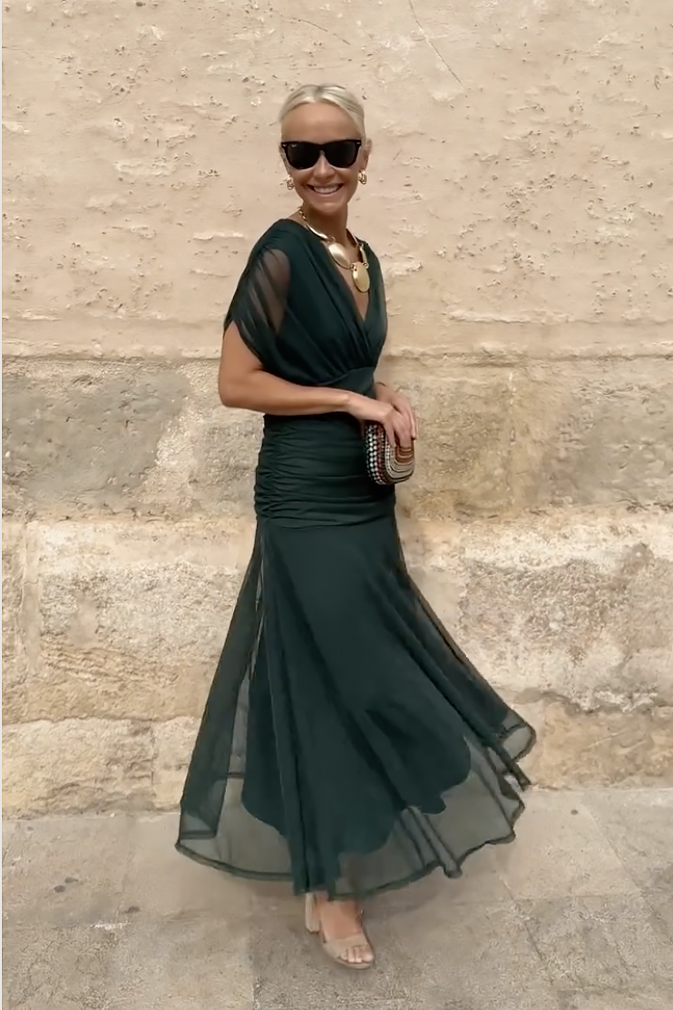 Charming Elegant V-Neck Flowing Silhouette Fantasy Printed Pleated Waist Maxi Dress