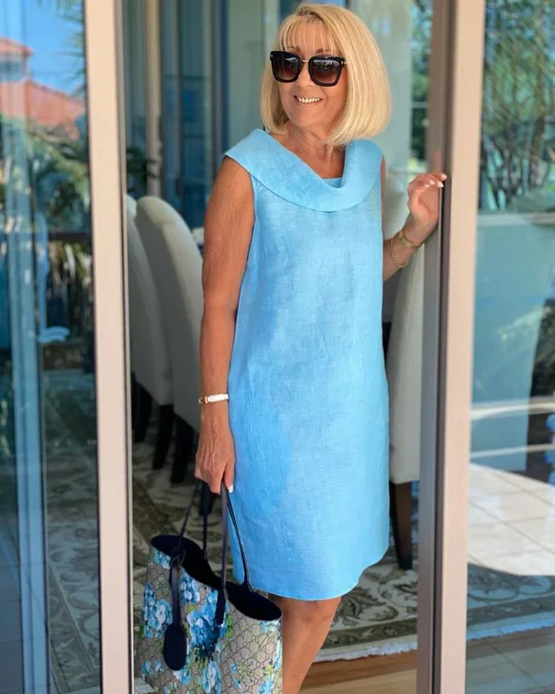Women's Lightweight Dress with Stylish Neckline and Versatile Design