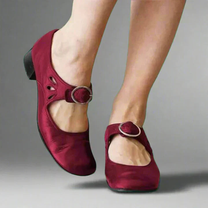 Women's Adjustable Sandals with Comfortable Fit and Supportive Design