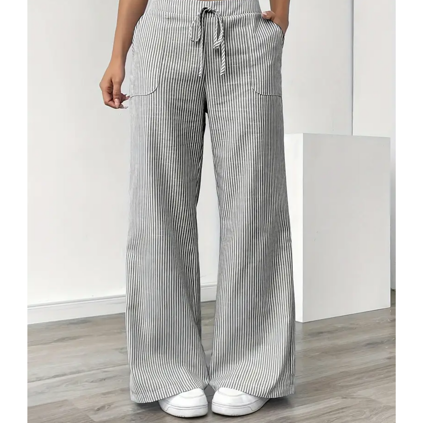 Tessa | Striped Trousers with Pockets and Relaxed Fit