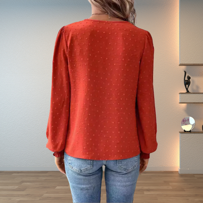 Women's Lightweight Blouse with Breathable Fabric and Relaxed Fit