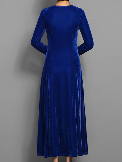 Women's Velvet Dress with Classic Design and Elegant Fit