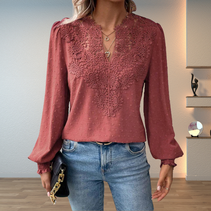 Women's Lightweight Blouse with Breathable Fabric and Relaxed Fit