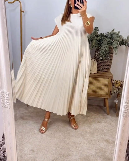 Women's Pleated Maxi Dress with Flowing Design and Versatile Style