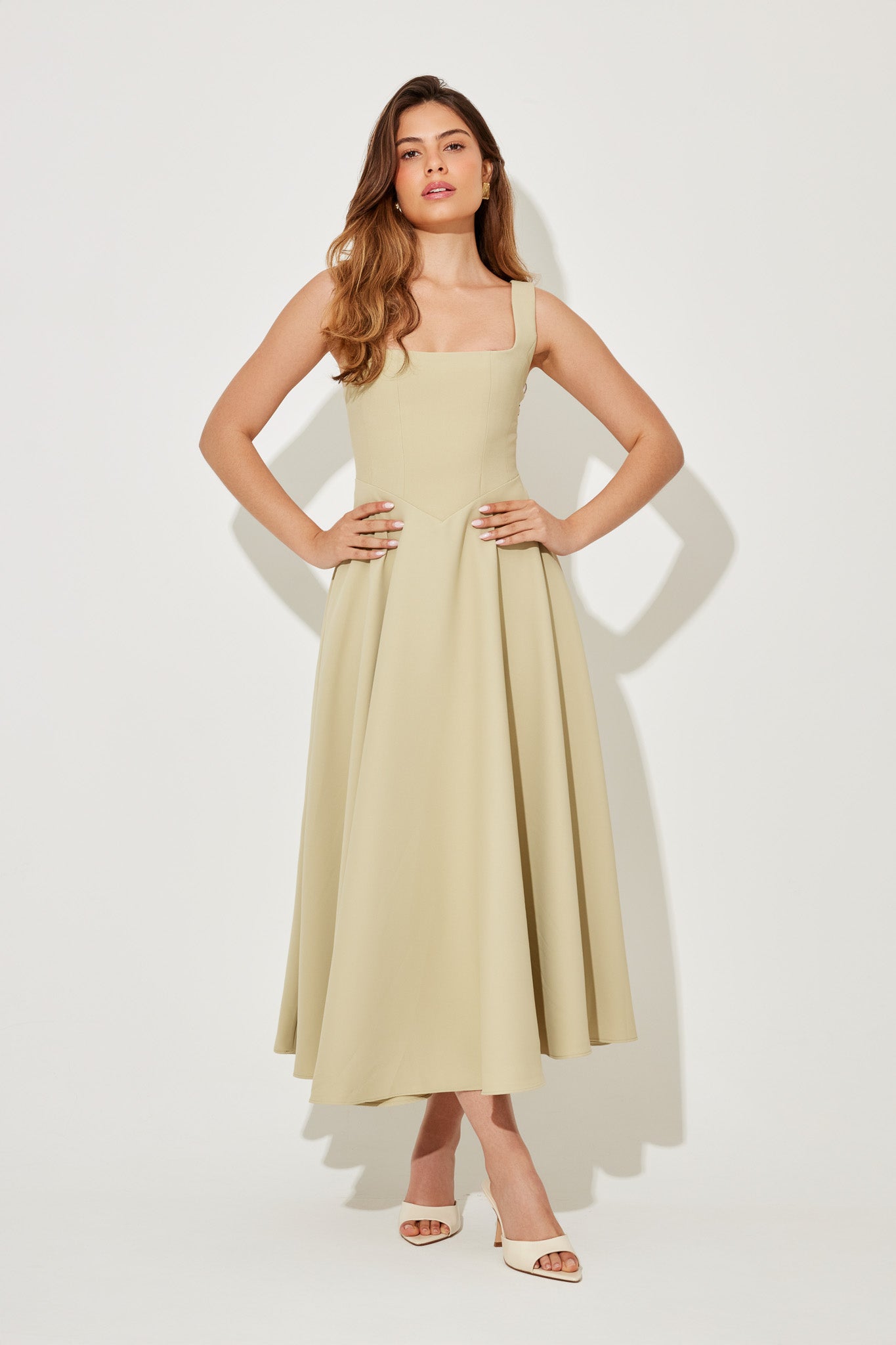 Women's Flowing Midi Dress with Adjustable Straps and Flared Hem