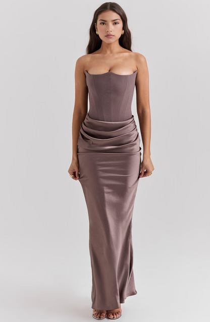 Timeless Chic Strapless A-Line Lace Wedding Guest Midi Evening Dress