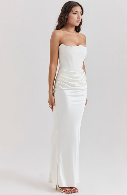 Women's Lace Strapless Dress with Elegant Design and Versatile Style
