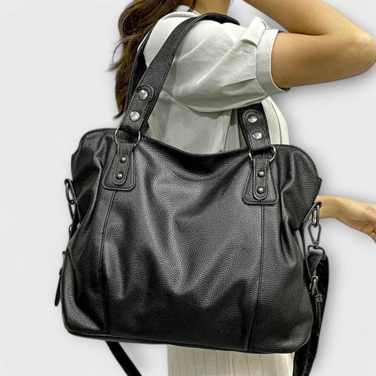 Women's Shoulder Bag with Sleek Design and Versatile Style