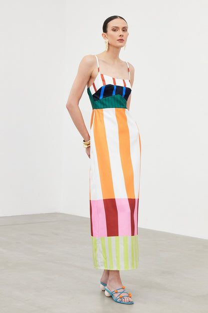 Flowy Maxi Dress with Thin Straps – Relaxed Comfort & Summer Style