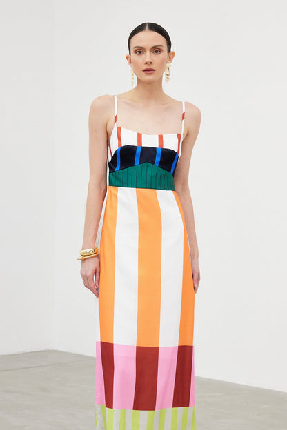 Flowy Maxi Dress with Thin Straps – Relaxed Comfort & Summer Style