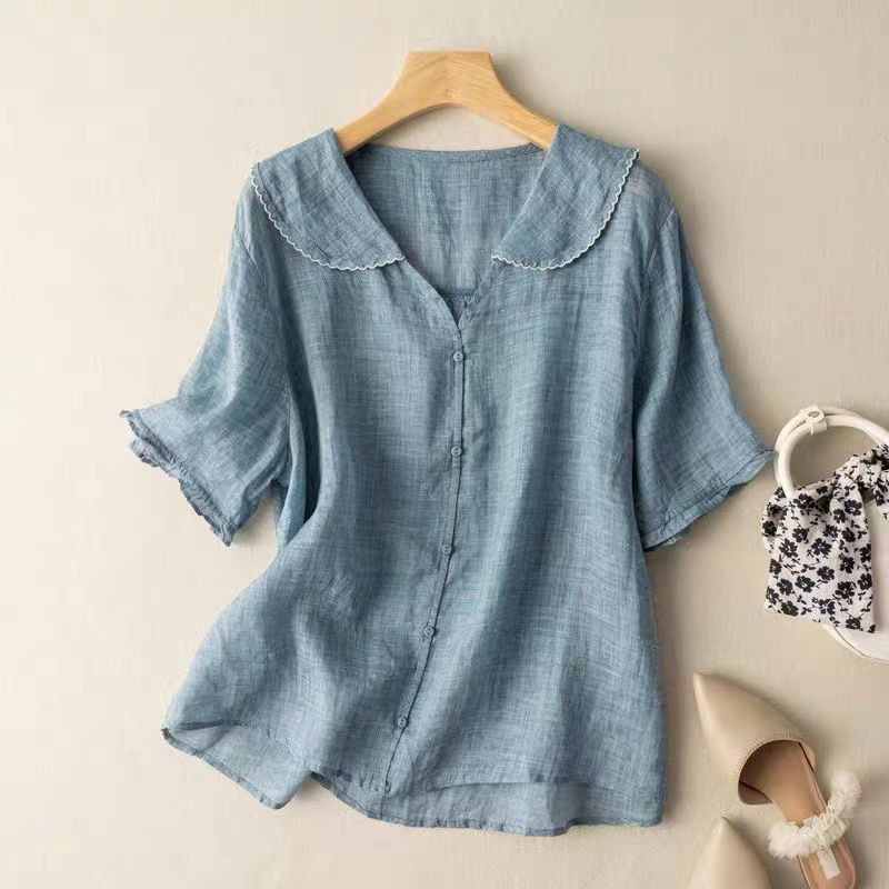 Women's Vintage Blouse with Button Detail and Classic Style