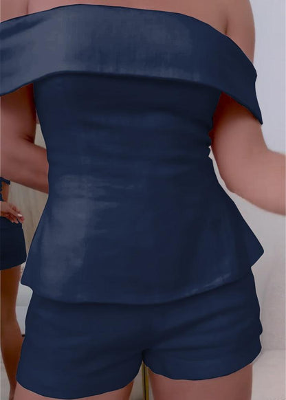 Women's Two-Piece Suit with Tailored Fit and Classic Design