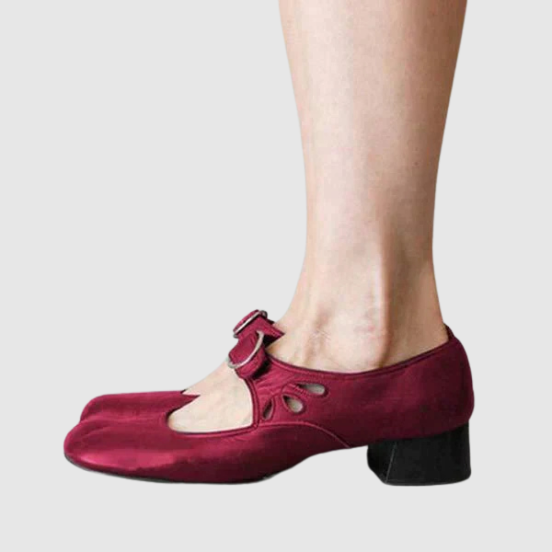 Women's Classic Shoes with Timeless Design and Versatile Style