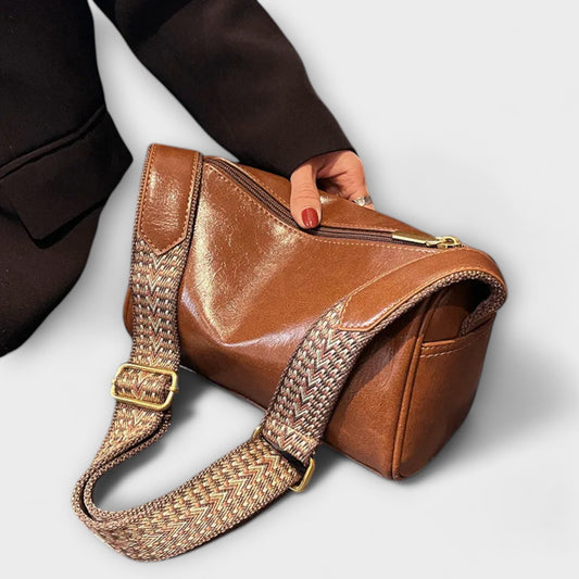 Women's Modern Shoulder Bag with Adjustable Strap and Versatile Design