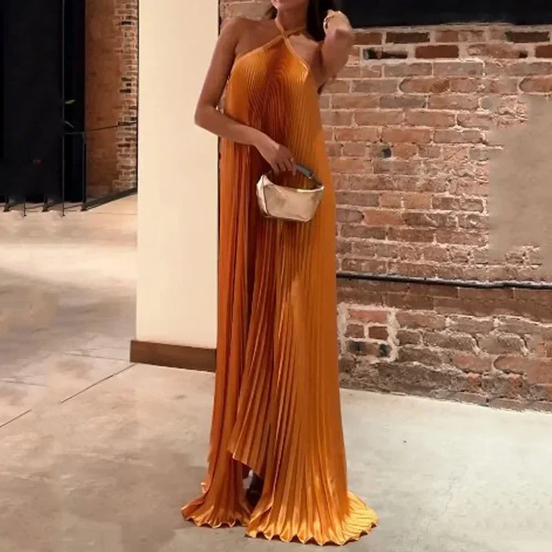 Graceful Pleated Halter Neck Maxi Dress with Flowing Silhouette for Women's Evening Weddings