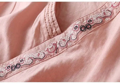 Women's Patterned Blouse with Relaxed Fit and Lightweight Fabric