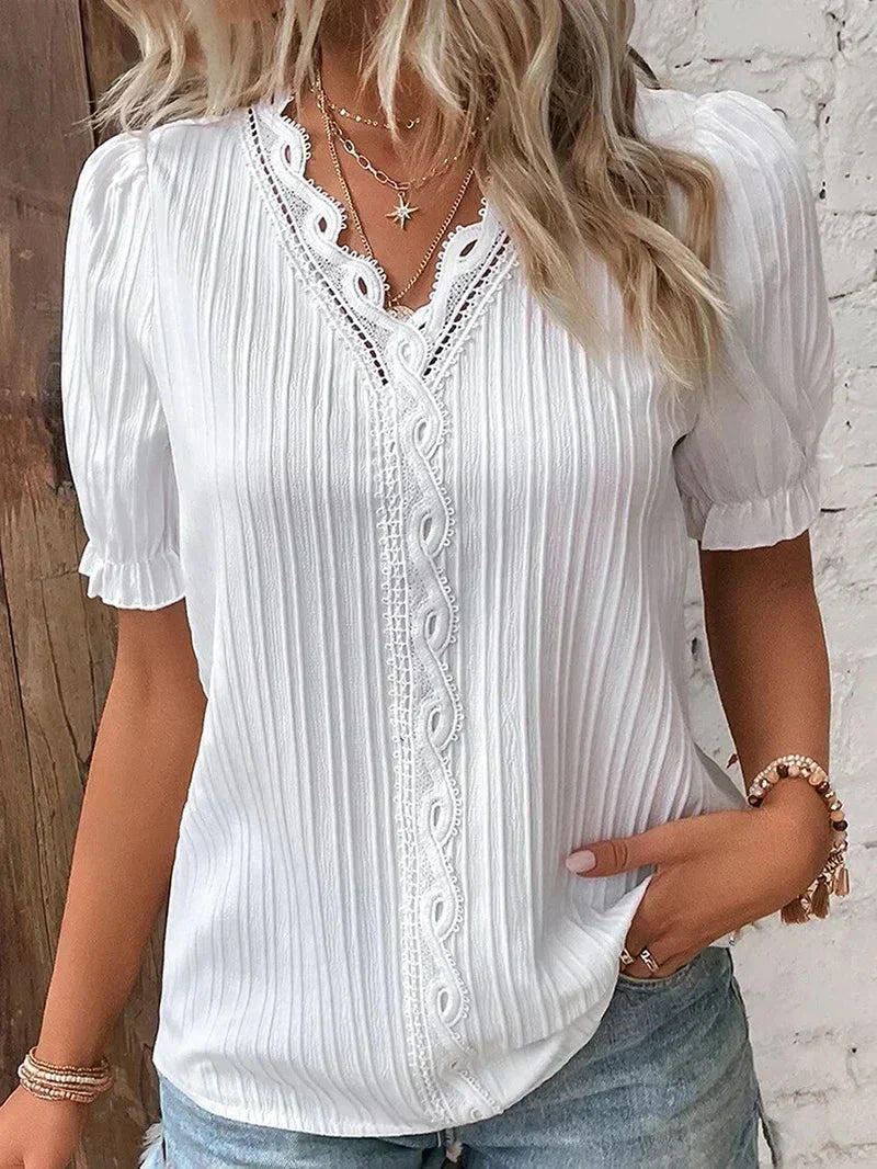 Women's Blouse with Detailed Design and Versatile Style