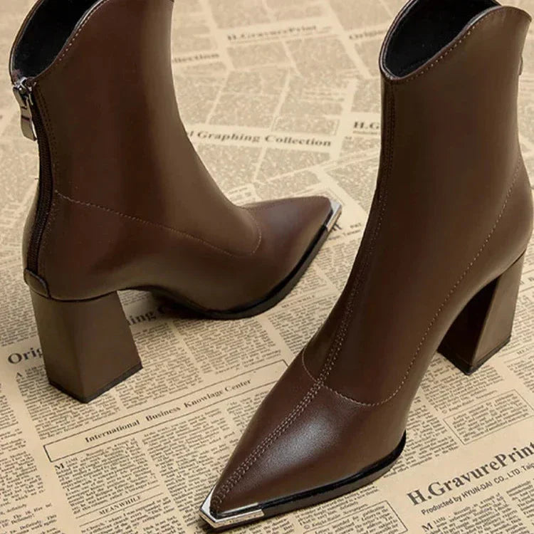 SIERRA POINTED LEATHER BOOTS