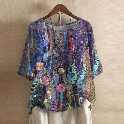 Women's Retro-Inspired Blouse with Button Details and Soft Fabric