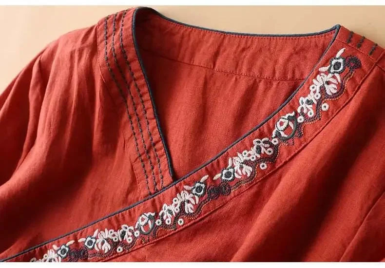 Women's Patterned Blouse with Relaxed Fit and Lightweight Fabric