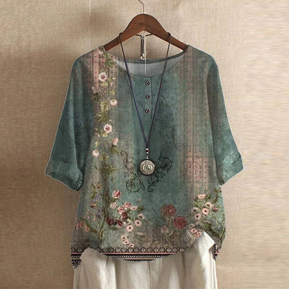 Women's Retro-Inspired Blouse with Button Details and Soft Fabric