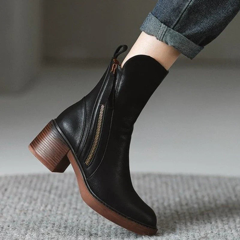 SIERRA ANKLE BOOTS