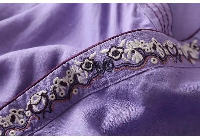 Women's Patterned Blouse with Relaxed Fit and Lightweight Fabric