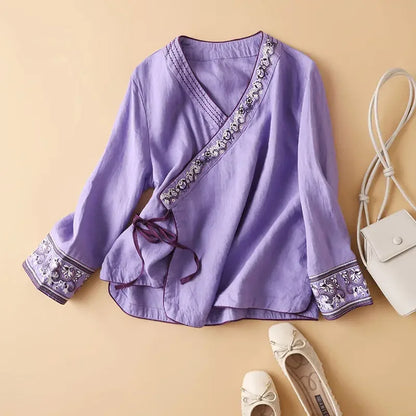 Women's Patterned Blouse with Relaxed Fit and Lightweight Fabric