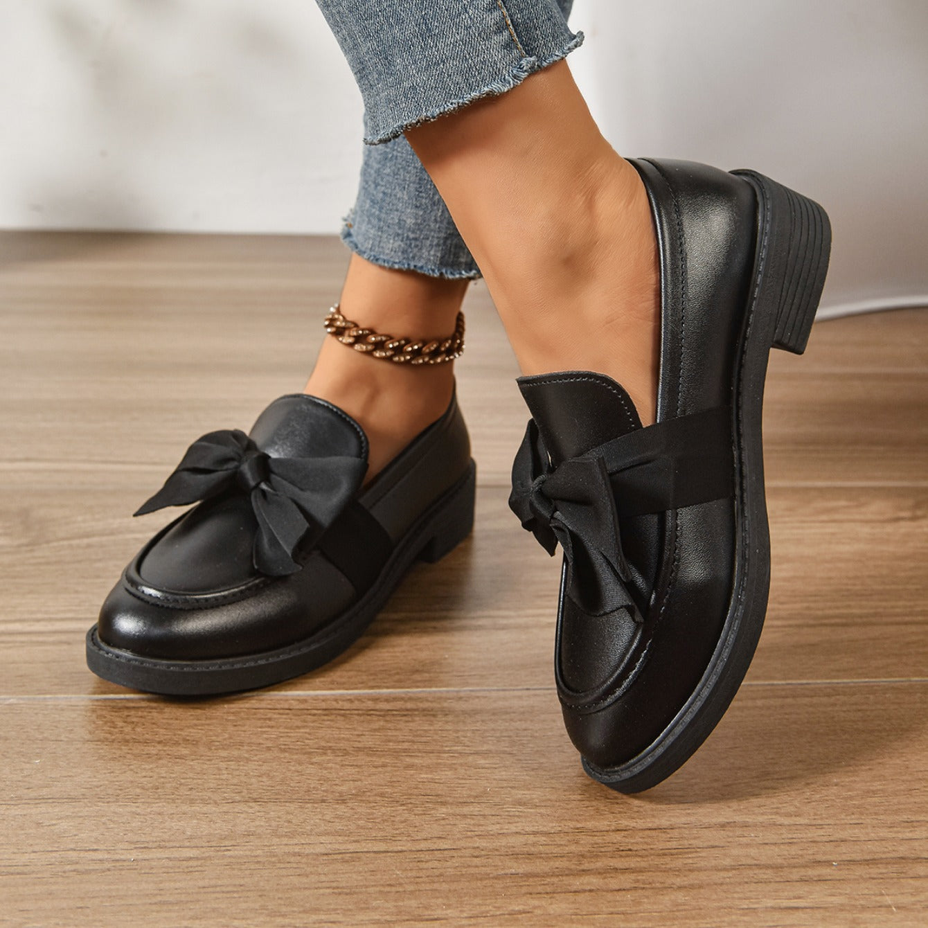 Ayora Women's Glossy Leather Moc-Toe Bow Loafer – Comfortable Platform Slip-On