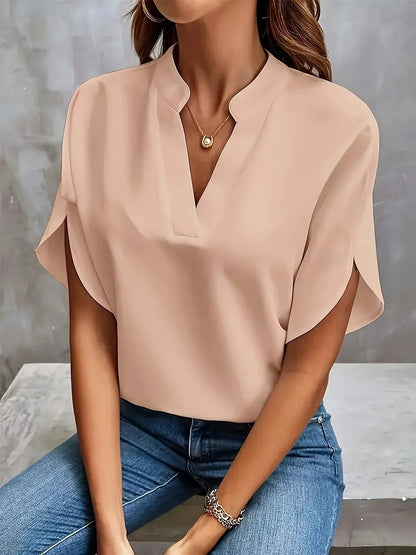 Women's Tailored Blouse with Structured Fit and Classic Style