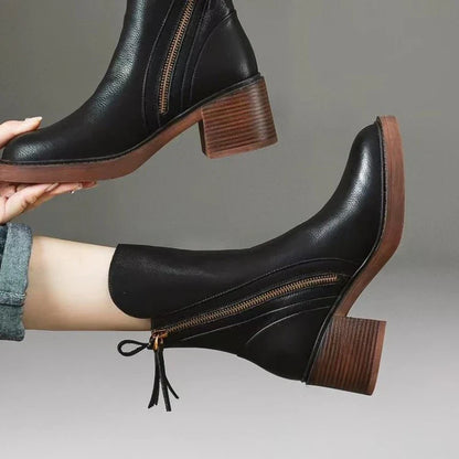 SIERRA ANKLE BOOTS