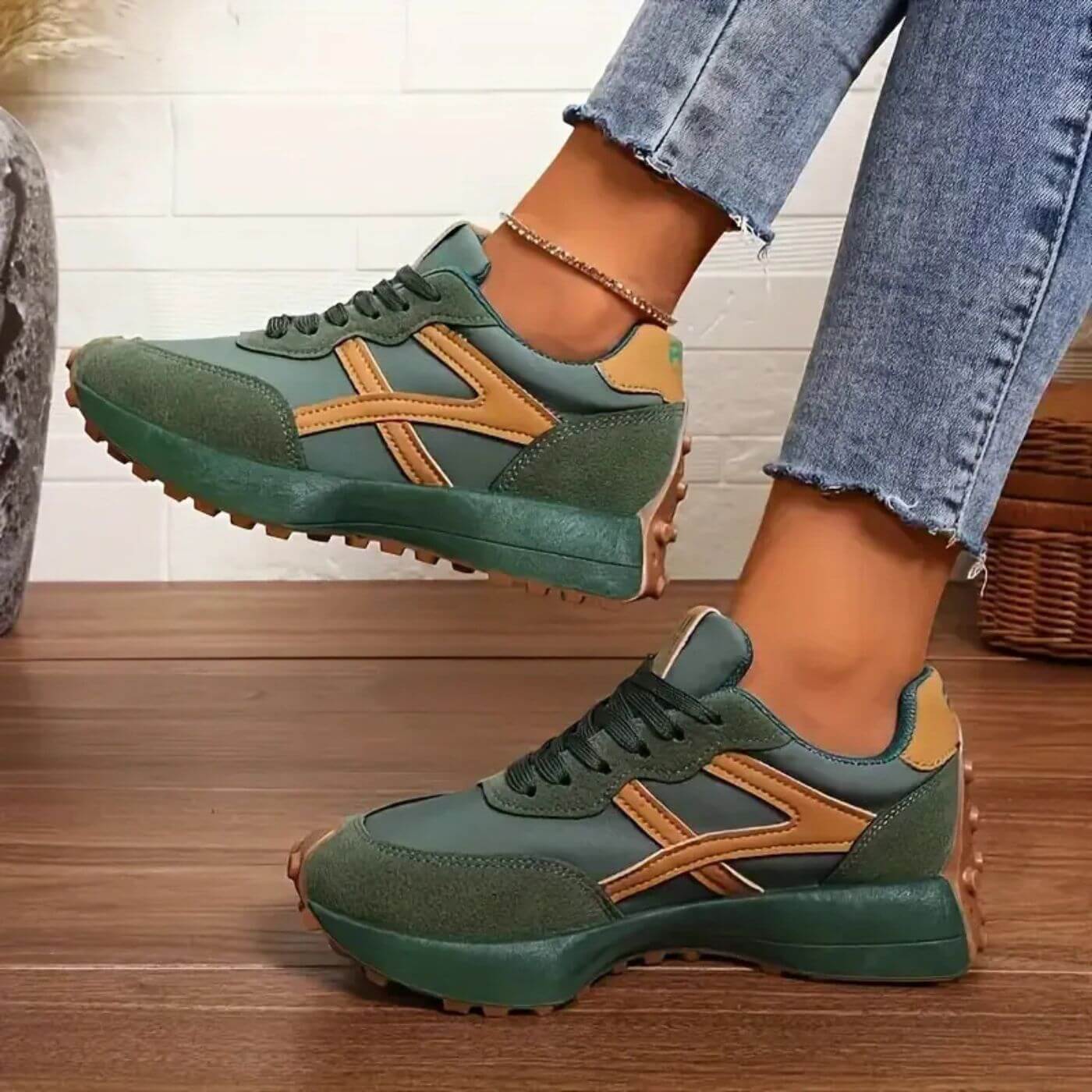Women's Slip-Resistant Sneakers with Breathable Design and Lightweight Construction