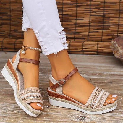Women's Summer Sandals with Adjustable Straps and Lightweight Design