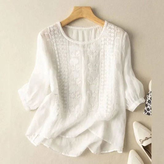 Women's Relaxed Blouse with Floral Print and Lightweight Fabric