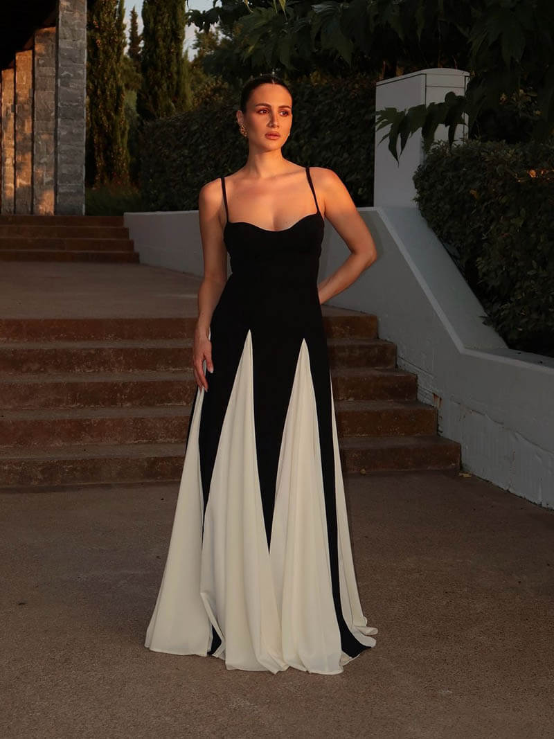 Luxurious Elegant Statement Pattern Monochrome Dramatic Open Back Evening Maxi Dress