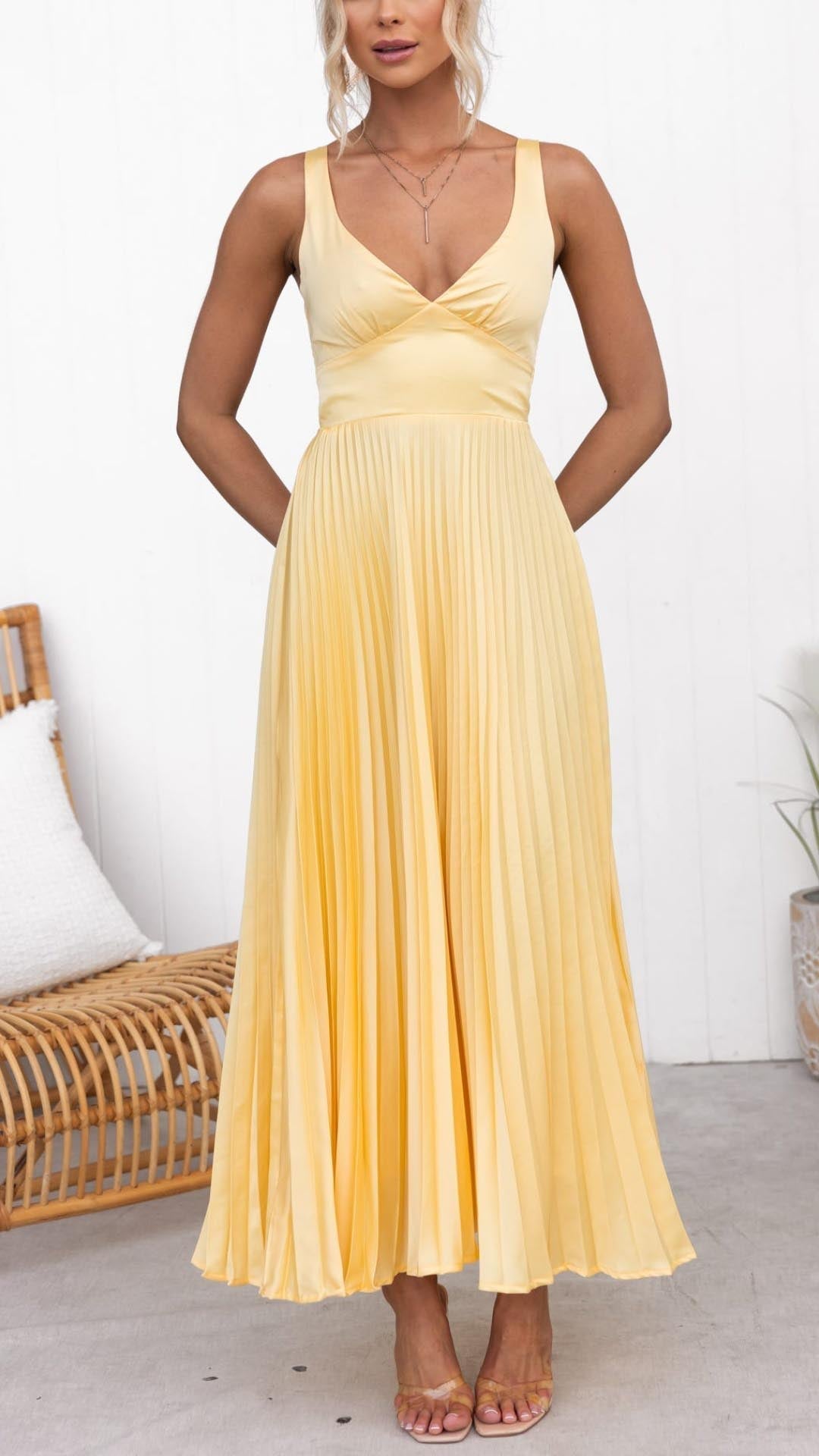 Chic Elegant Pleated V-Neck Cinched Waist Flowy Maxi Dress For Women