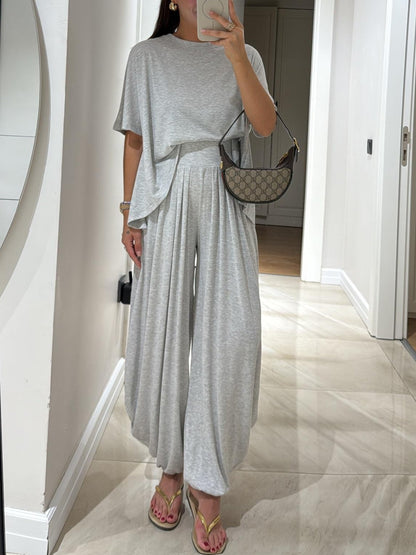 Hallie | Casual Top with Relaxed Fit and Wide-Leg Trousers