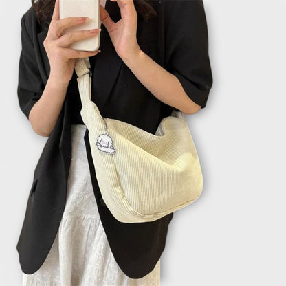 Women's Shoulder Bag with Elegant Shape and Versatile Design