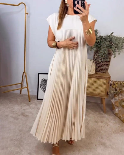 Women's Pleated Maxi Dress with Flowing Design and Versatile Style