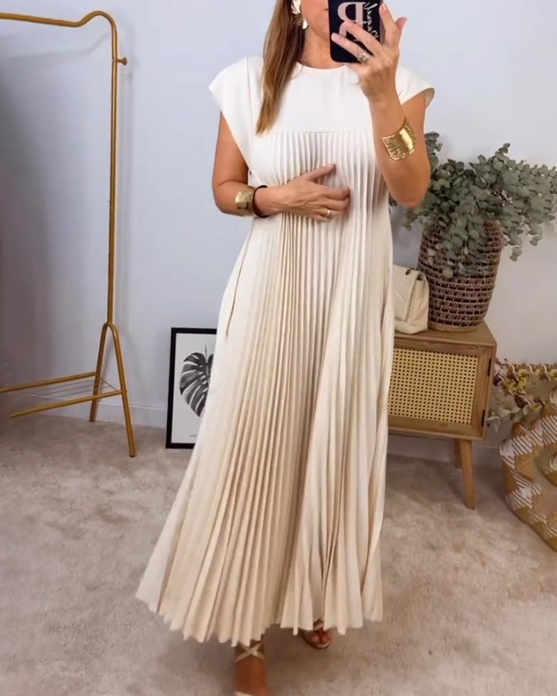 Exquisitely Elegant Flowing Pleated Maxi Georgette Silk Cocktail Evening Wear
