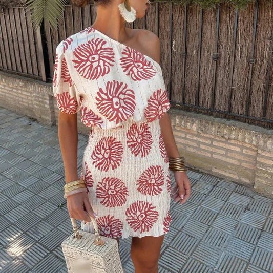 Flattering Silhouette Smoothing Lightweight Fabric For Summer Wedding Guest Dress