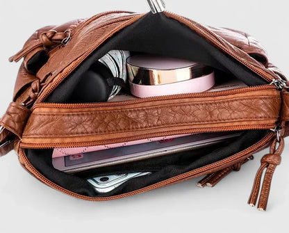 Women's Versatile Tote Bag with Spacious Interior and Durable Design