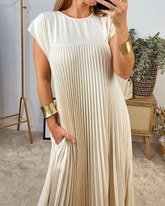 Exquisitely Elegant Flowing Pleated Maxi Georgette Silk Cocktail Evening Wear